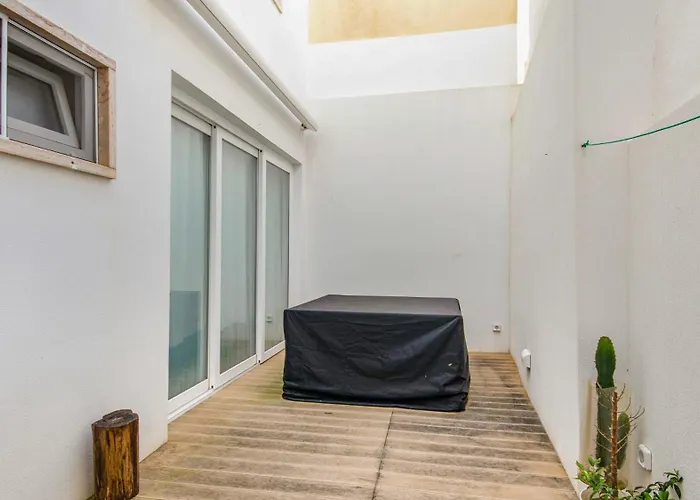 Appartement 2bdr Coastal Escape By Lovelystay